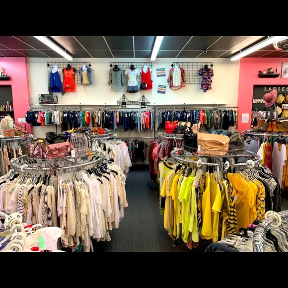 UPTOWN RESALE & CONSIGNMENTS SINCE 1992 - Picture 9 of 9